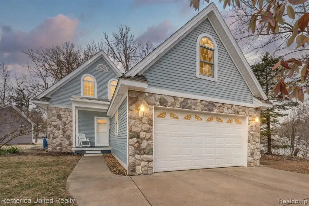 1491 Division, Hartland, MI 48353 - #1