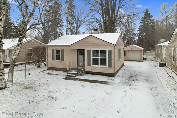 700 Whitney, Brighton, MI 