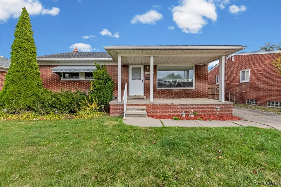 24894 Johnston, Eastpointe, MI  - #2