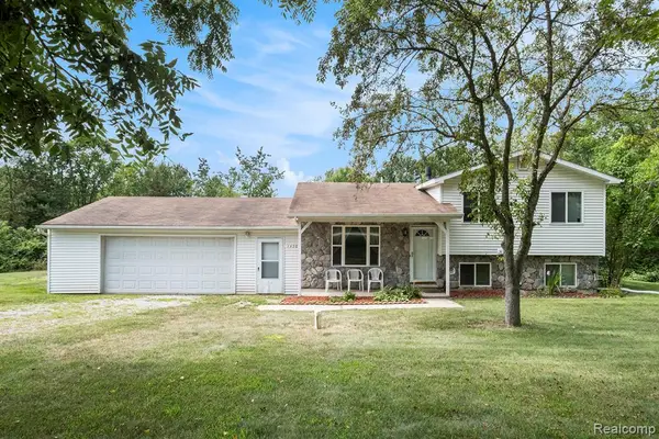 1490 Gage, Holly, MI 48442