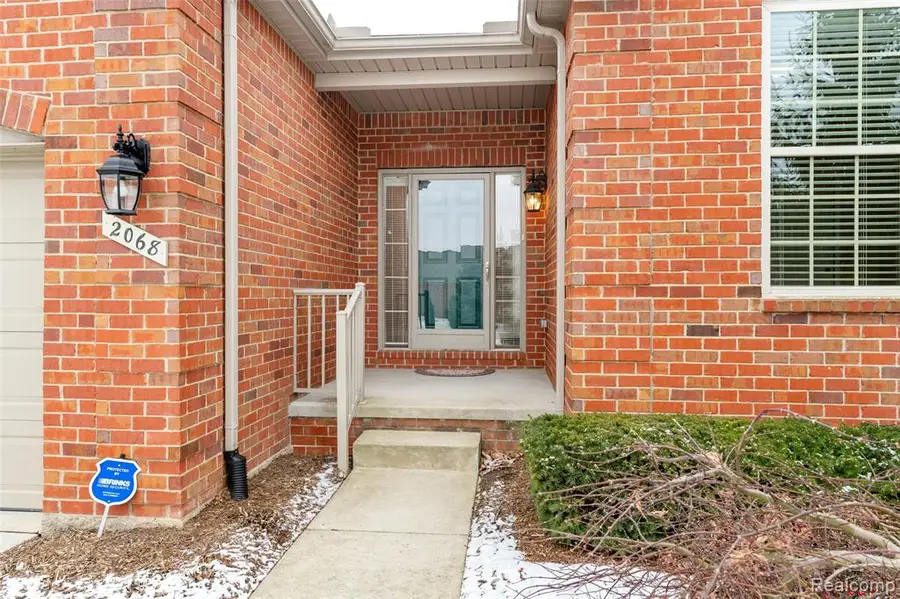 2068 Glenwood #102, Sterling Heights, MI  - Image #2