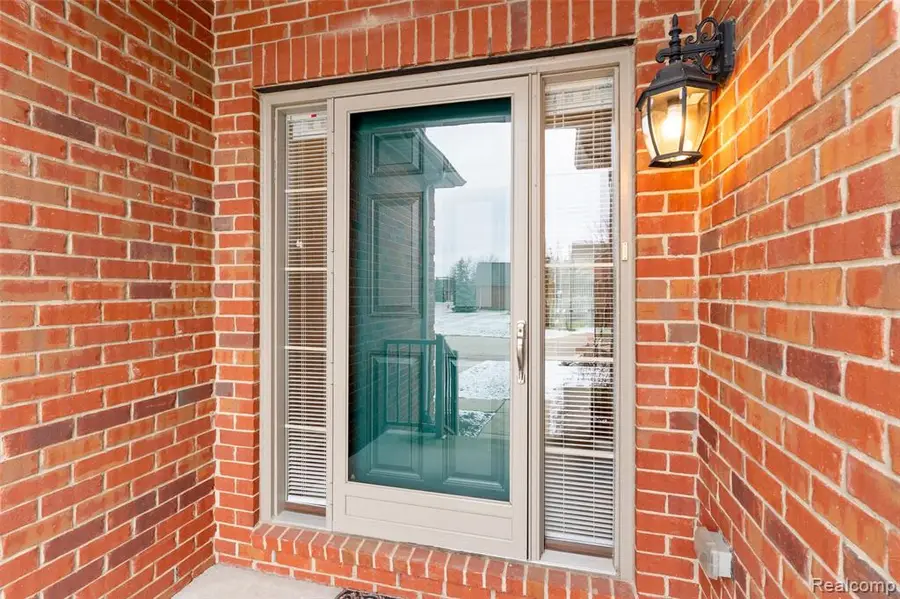 2068 Glenwood #102, Sterling Heights, MI  - Image #3