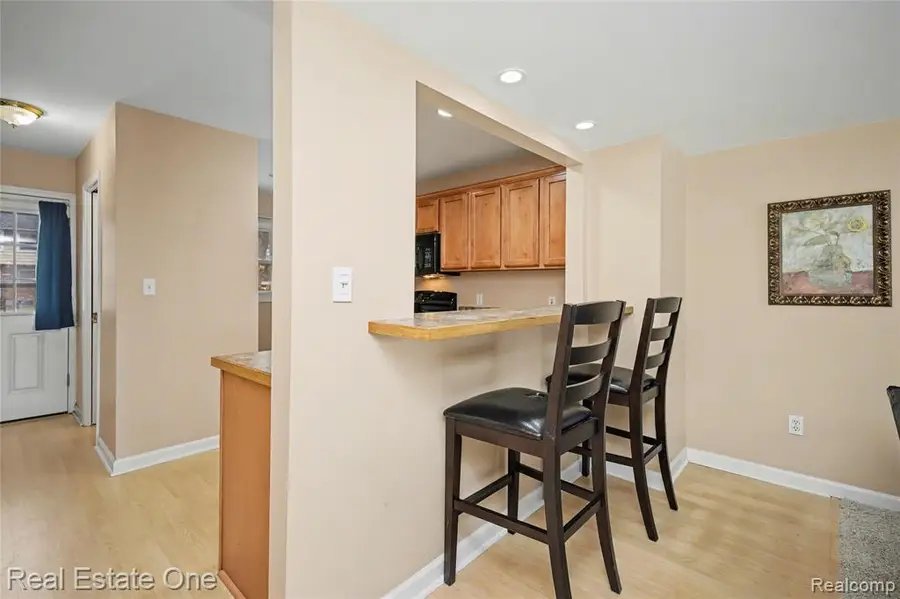 2579 Kingstowne, Commerce Township, MI  - Image #3