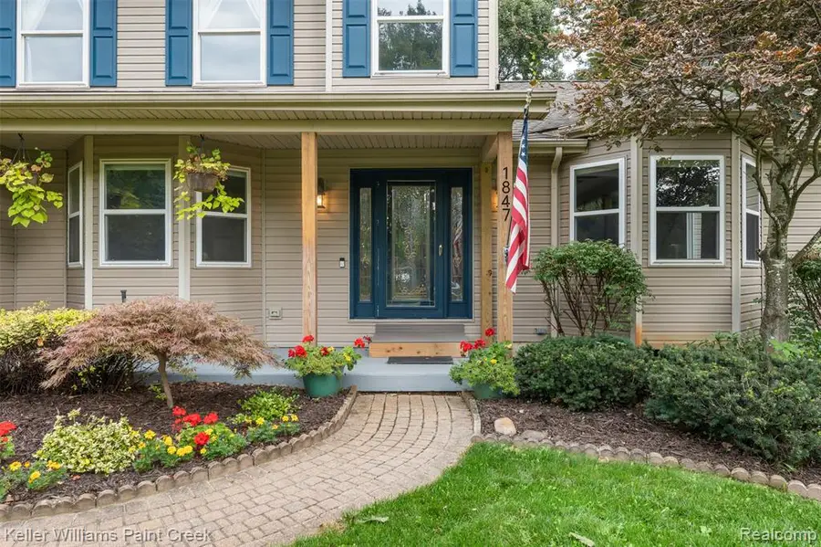 1847 High Pointe Dr, Oxford, MI 48371 - Image #3