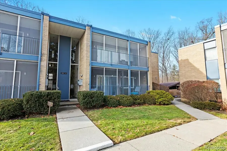 16539 Middlebelt, Livonia, MI  - Image #2