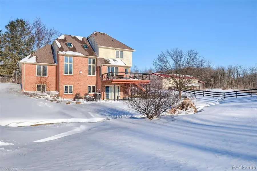 2051 E Oakwood, Oxford, MI  - Image #3