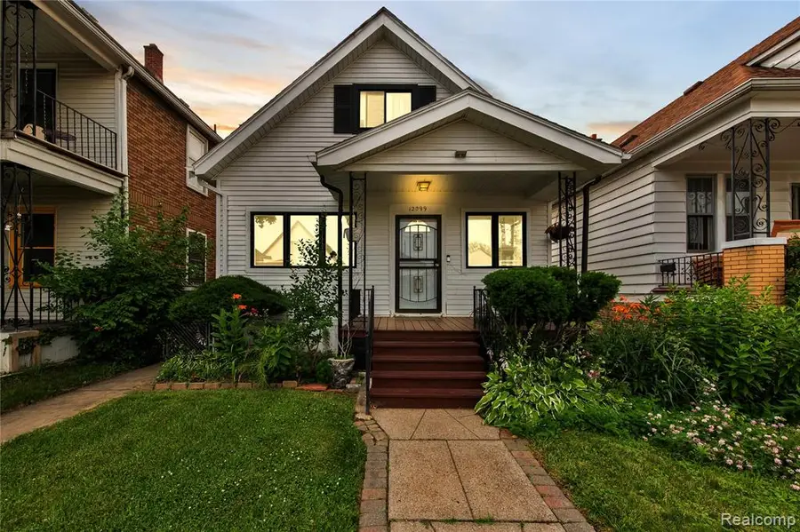 12099 Klinger, Hamtramck, MI 48212 - #2