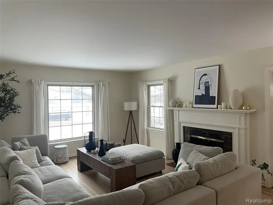 849 Maxwell, Grand Rapids, MI  - Image #2