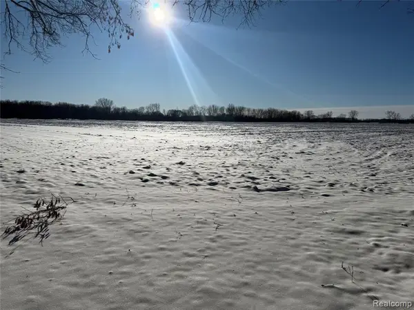 00 Miller, Capac, MI 48014