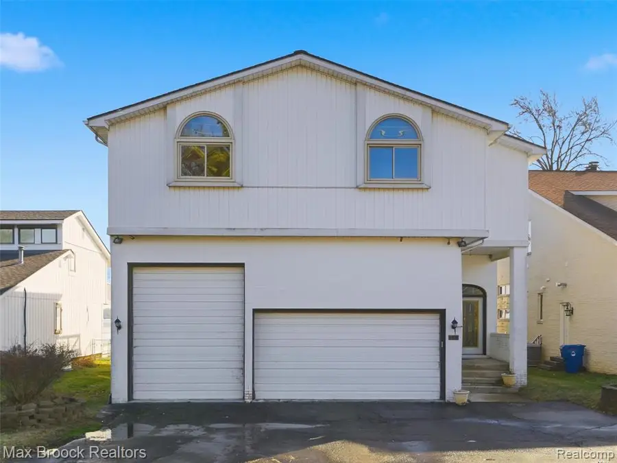 3717 Lake Front, Waterford, MI 48328 - #2