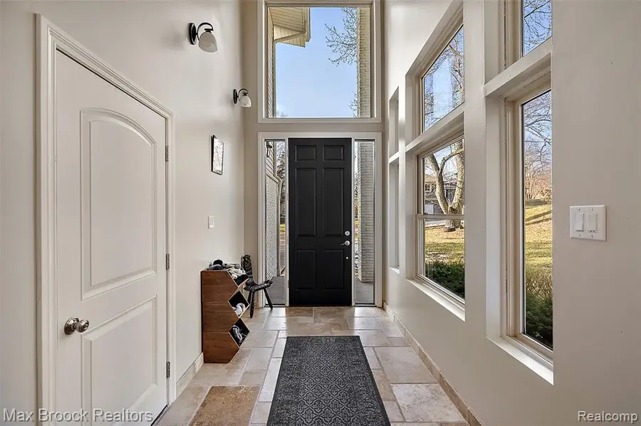 5645 Eastman, West Bloomfield, MI  - Image #2