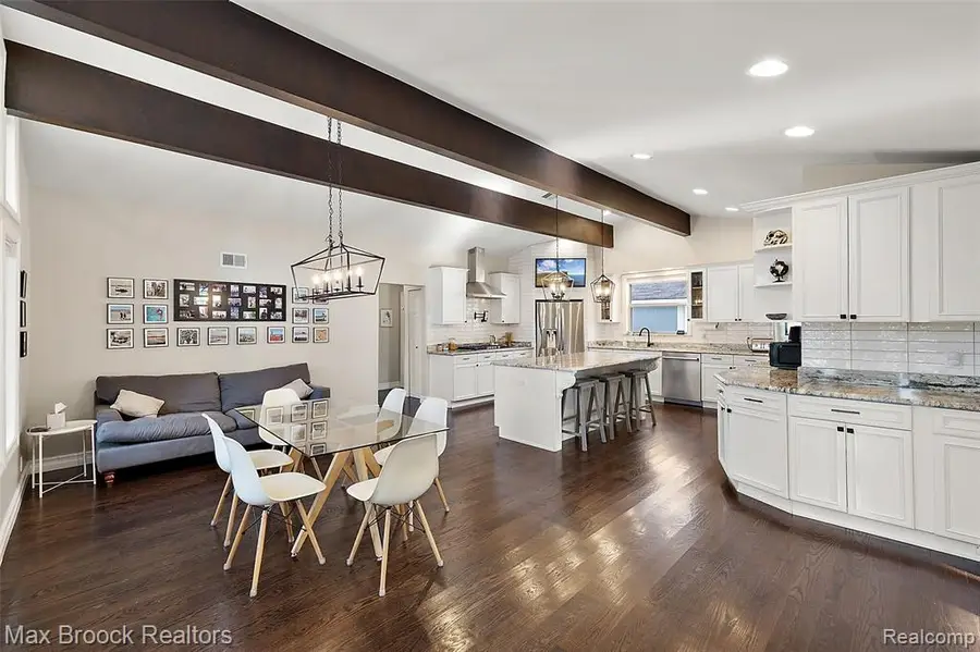 5645 Eastman, West Bloomfield, MI  - Image #3