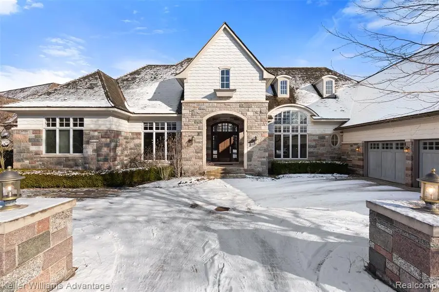 2951 Turtle Pond, Bloomfield Hills, MI  - #2