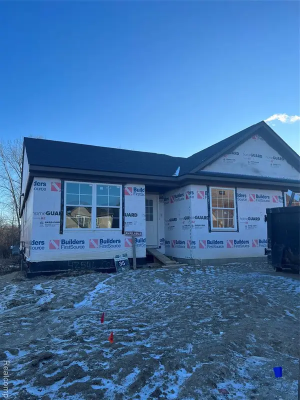 42541 Colonial, Belleville, MI 