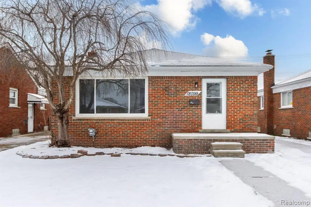 18099 Oak, Eastpointe, MI 48021 - #1