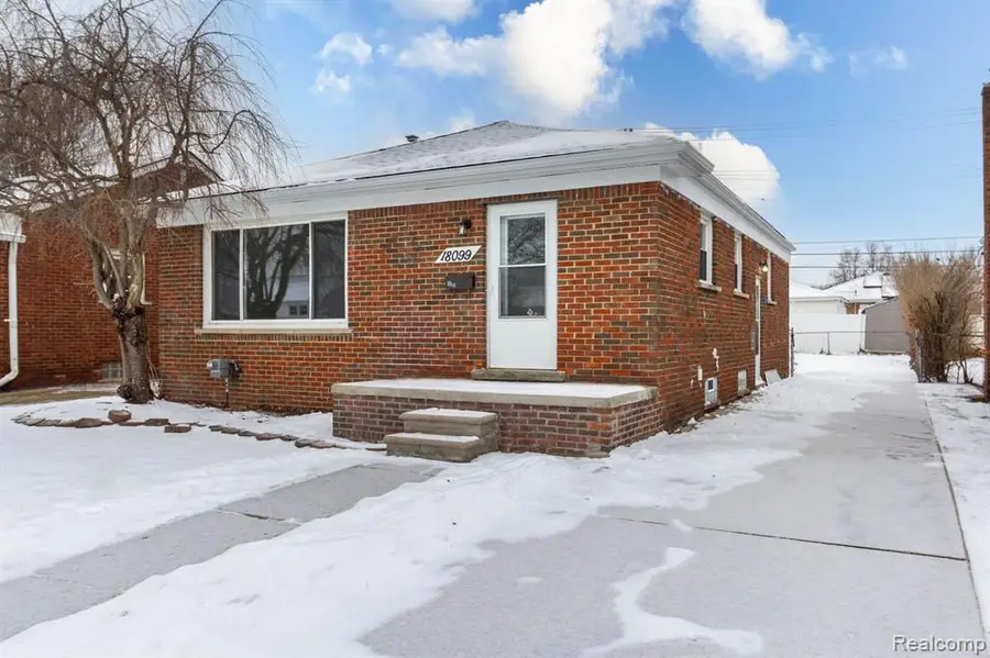 18099 Oak, Eastpointe, MI 48021 - #2