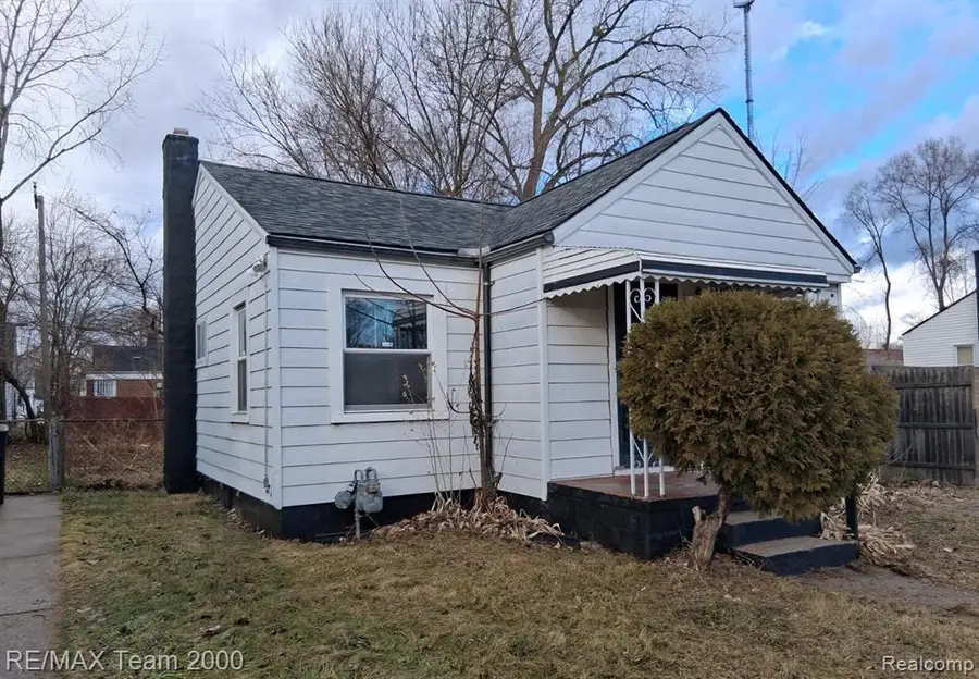 20445 Pinehurst, Detroit, MI  - #2