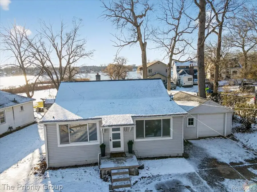 636 Lakeview, White Lake, MI  - Image #3