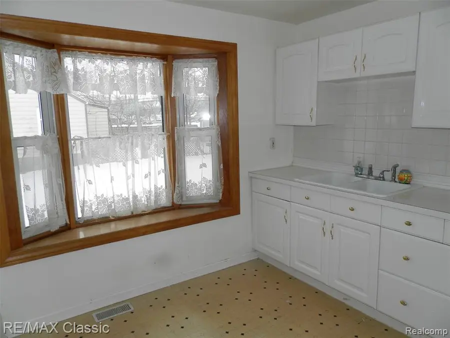 20509 Poinciana, Redford, MI  - Image #3