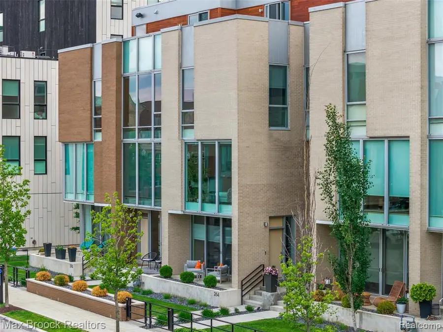 284 Alfred, Detroit, MI 48201 - Image #2