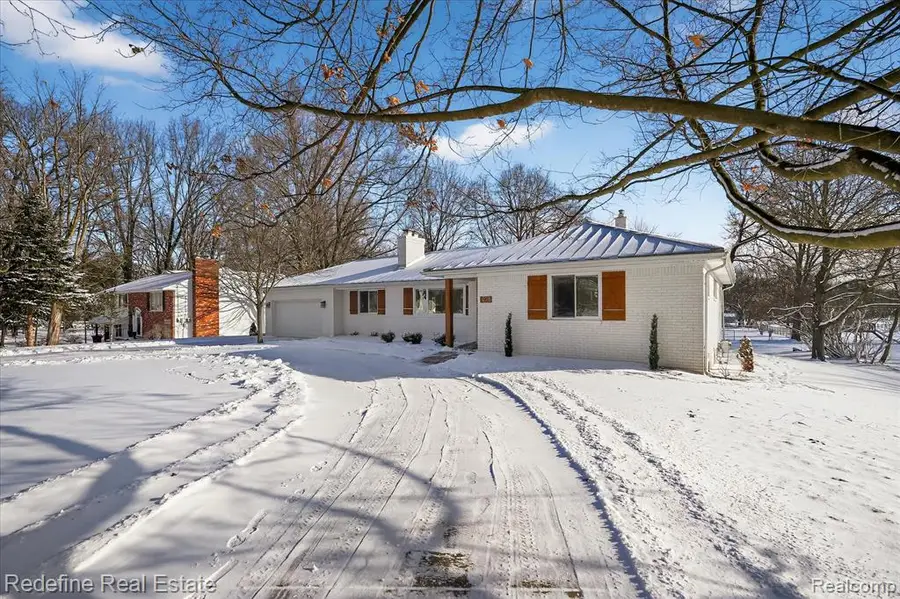 1025 S Leroy, Fenton, MI  - Image #3