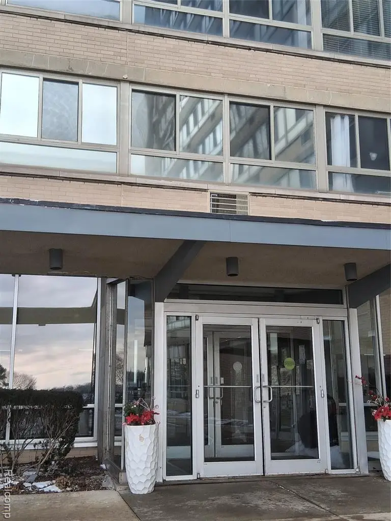 8900 E Jefferson #725 & 726, Detroit, MI 48214 - Image #3