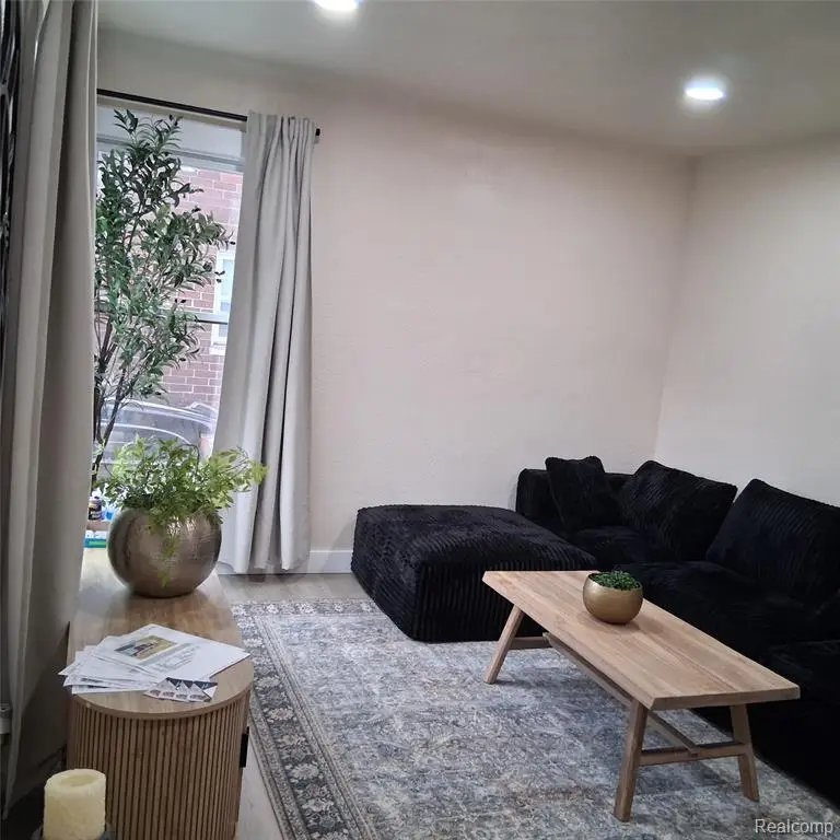 1338 Helen, Inkster, MI  - #3