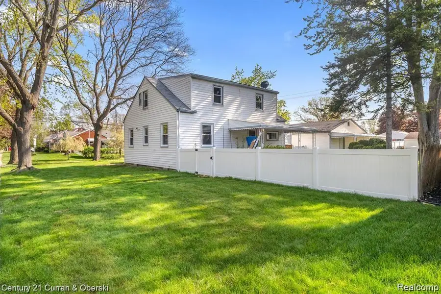 6644 N Vernon, Dearborn Heights, MI 48127 - #3