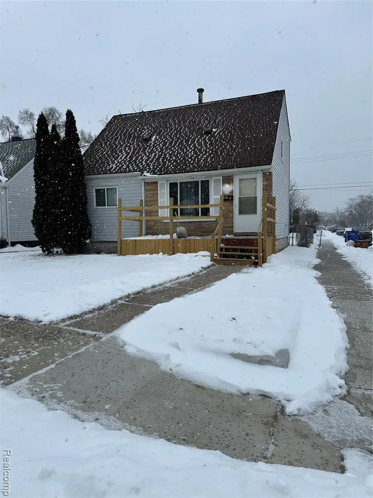 24602 Berry, Warren, MI  - #1