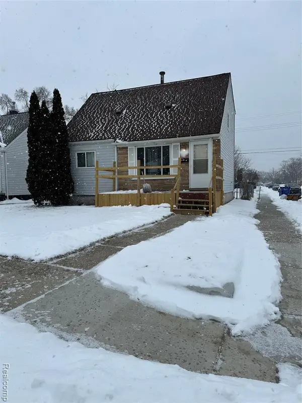 24602 Berry, Warren, MI 