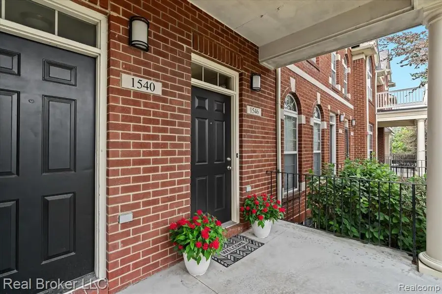 1546 Devon, Troy, MI  - Image #3