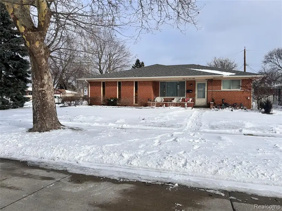 35760 Alta Vista, Sterling Heights, MI  - #2