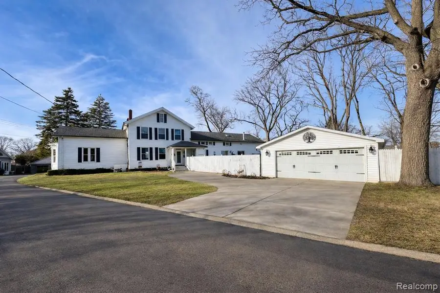 549 Grixdale, Waterford, MI 48328 - #2