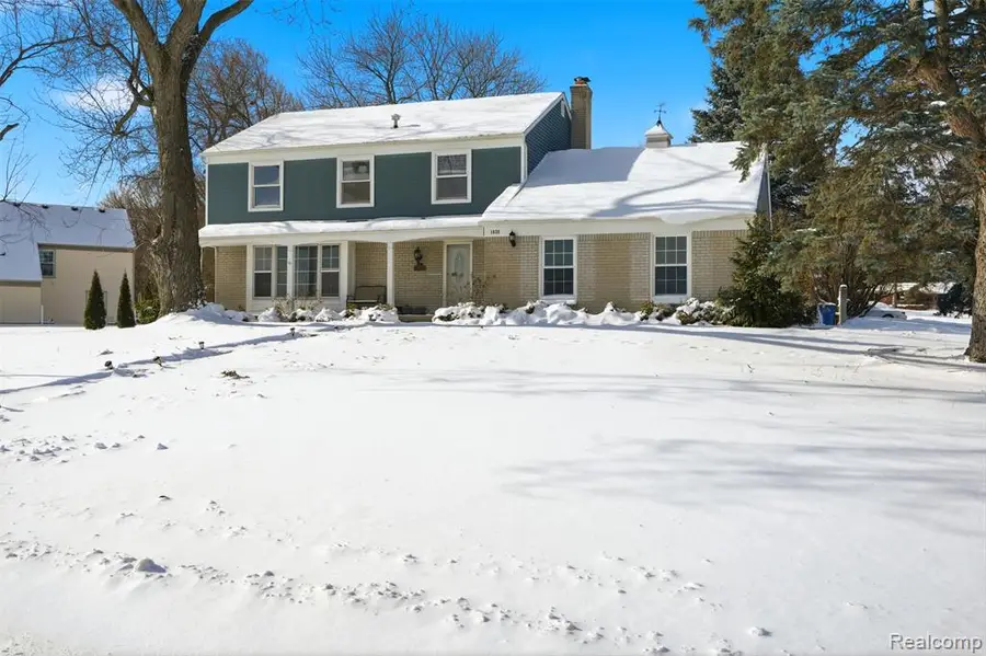 1820 Hunters Ridge, Bloomfield Hills, MI  - Image #3