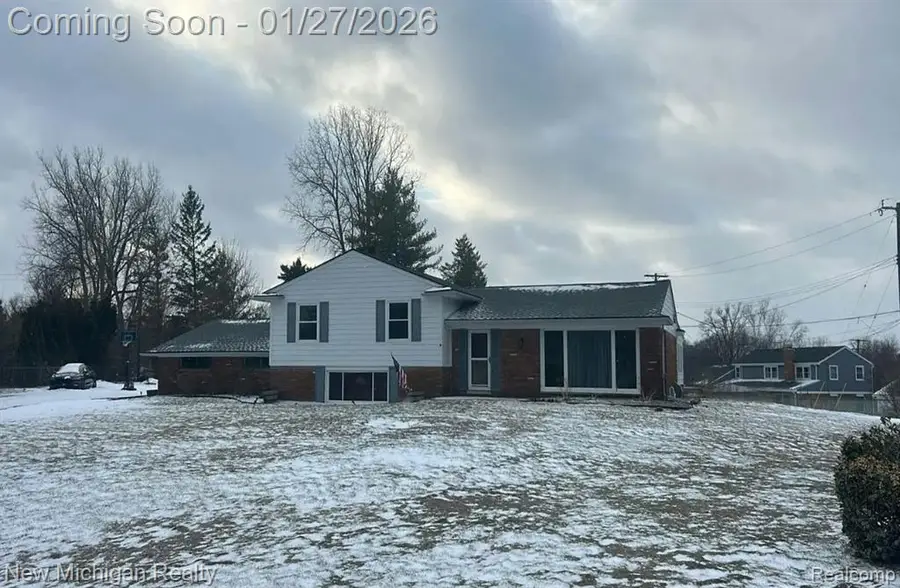 2041 Twilight, Commerce Township, MI  - Image #2