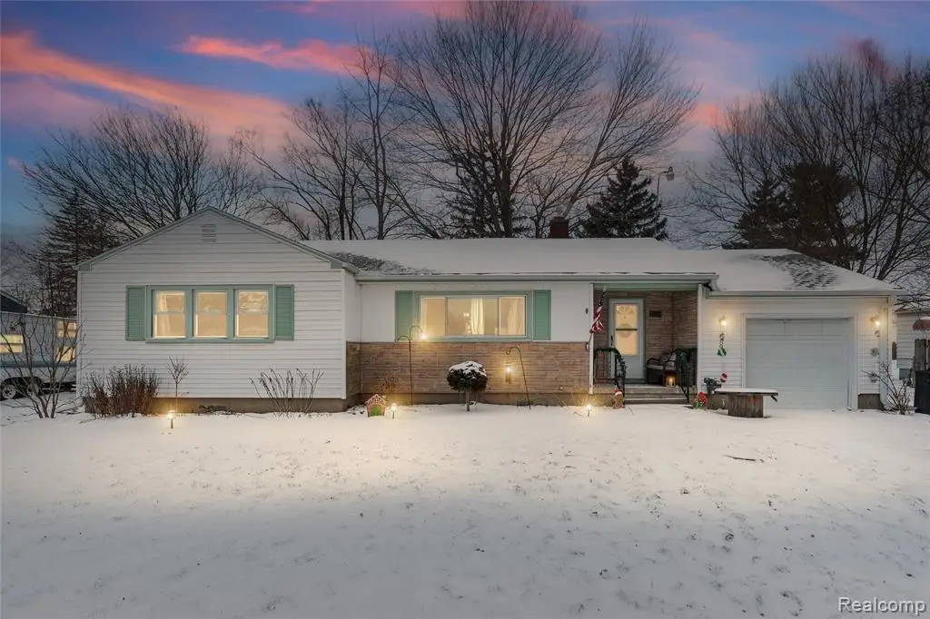 2059 Covert, Burton, MI  - #1