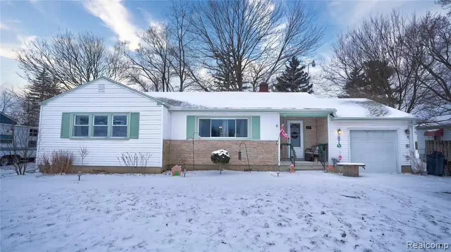 2059 Covert, Burton, MI  - #2