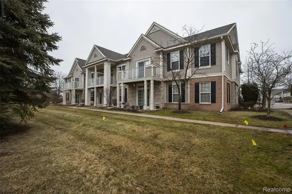 1890 Cedar Valley #38, Canton, MI 