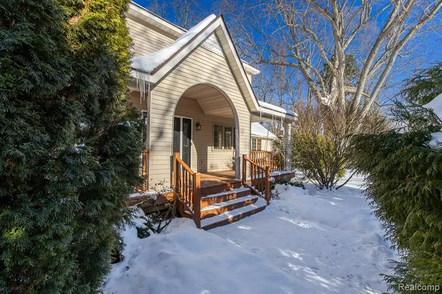 2475 S Ortonville, Ortonville, MI 48462 - #2