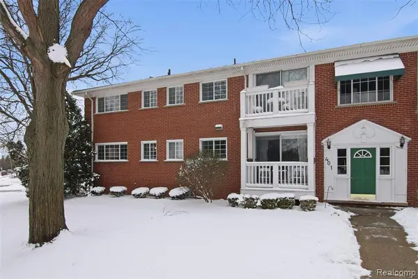 401 N Eton #4, Birmingham, MI 