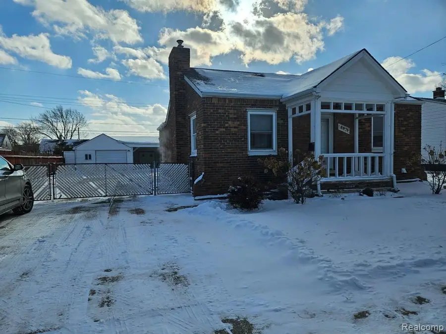 6876 Continental, Warren, MI  - Image #2