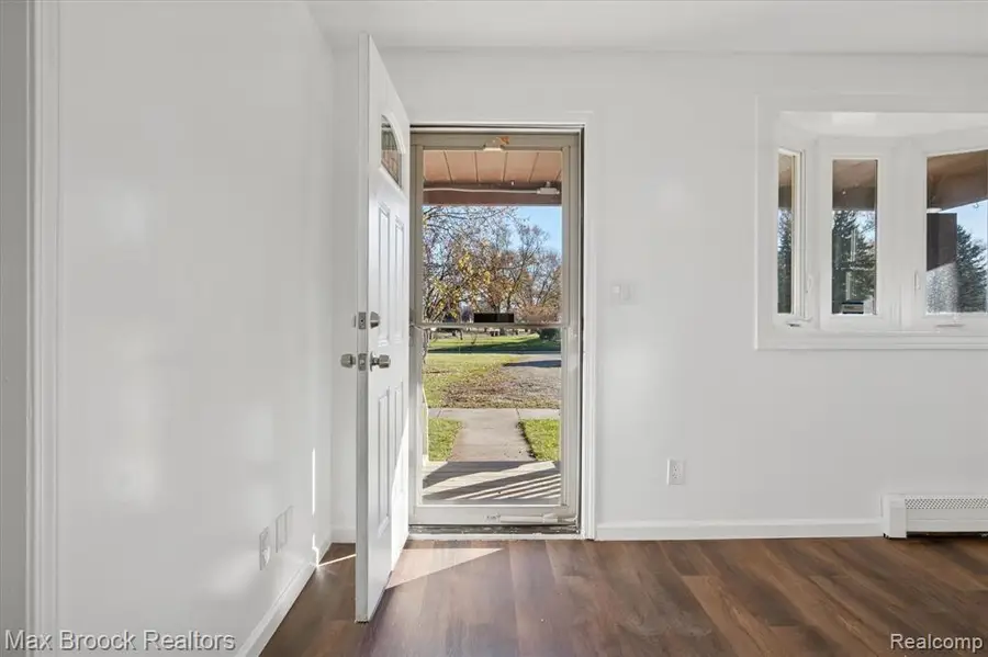 20916 Pinecrest, Taylor, MI  - #3