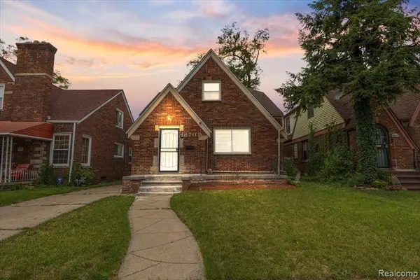 18709 San Juan, Detroit, MI 