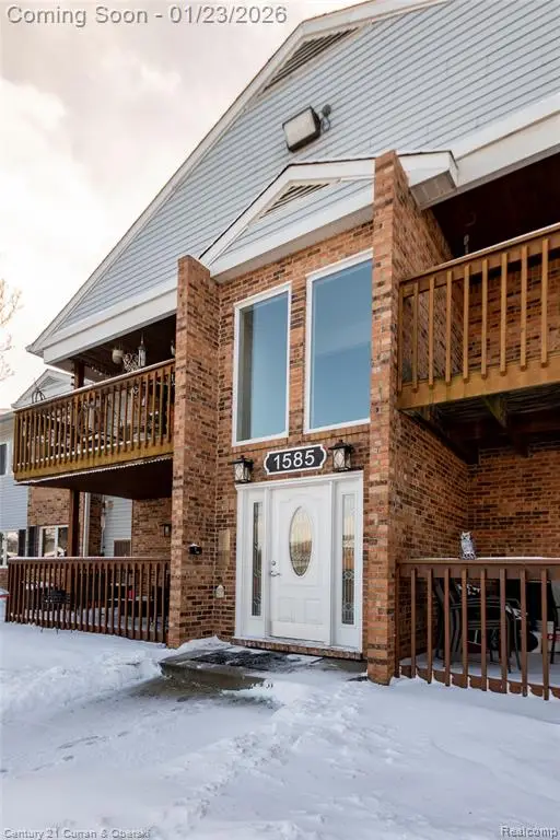 1585 Harbour #166, Trenton, MI  - Image #1