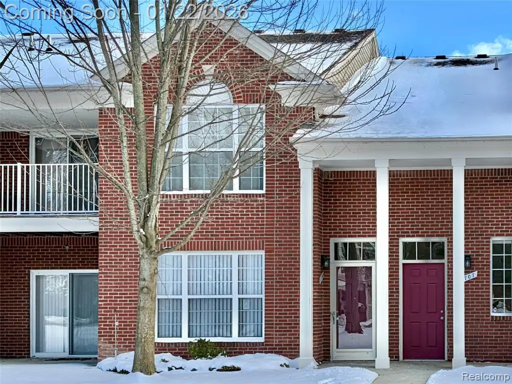 1709 Deepwood #57, Rochester, MI  - Image #1