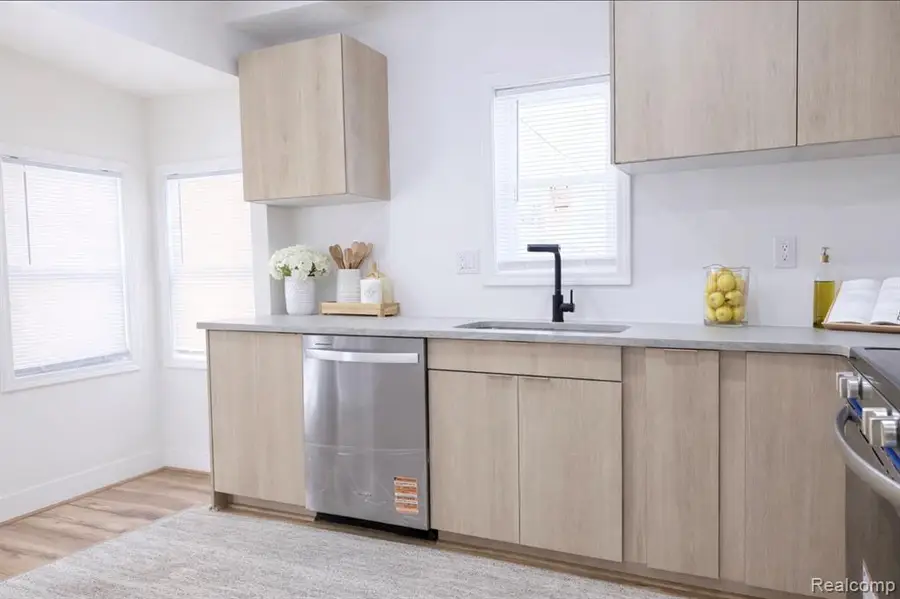 21912 Lakeview, Saint Clair Shores, MI 48080 - #2