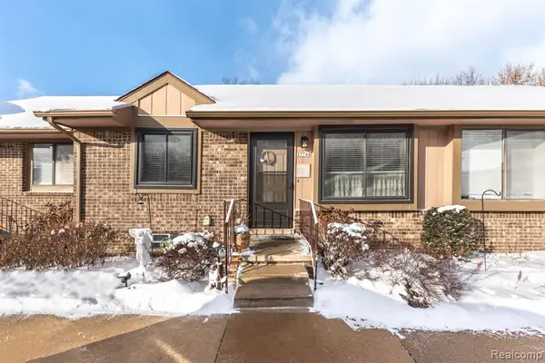 27748 Trailbrooke, Westland, MI 