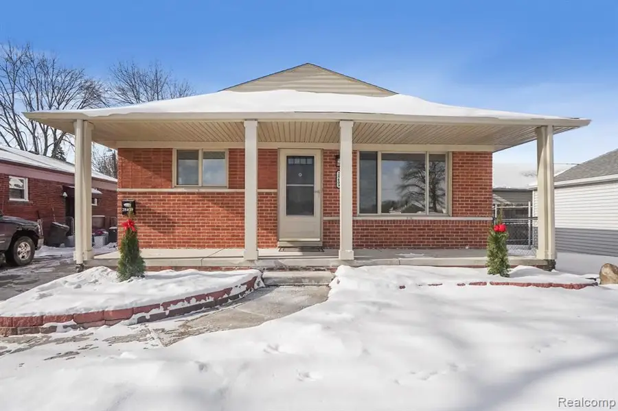 28409 Rockwood, Saint Clair Shores, MI  - Image #3