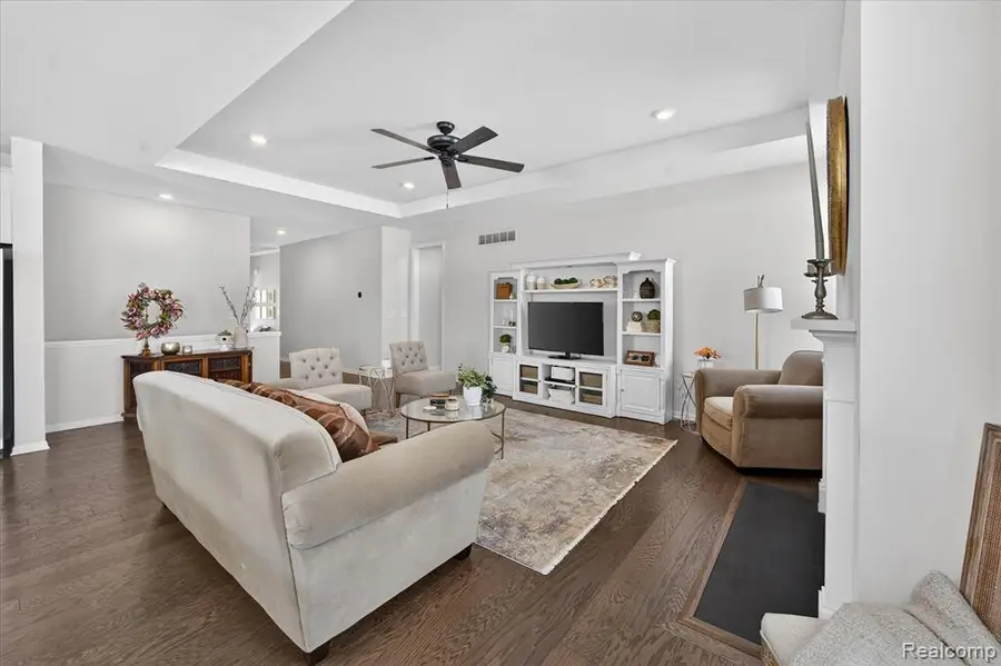 8185 Carston, Brighton, MI 48116 - #2