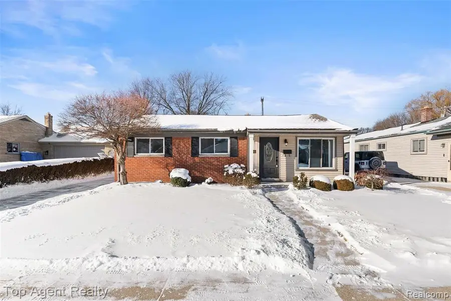 28001 Elba, Saint Clair Shores, MI  - Image #2